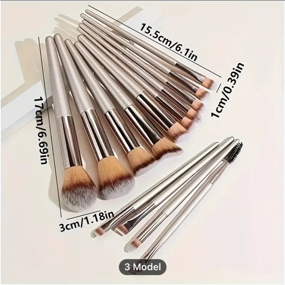 COPY - 18 piece set make up brush - Picture 9 of 15